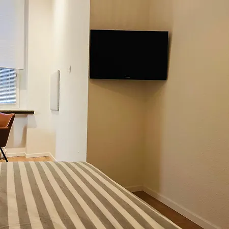 Modernes City-apartment Mit Highspeed-wlan & Top-lage - Easy